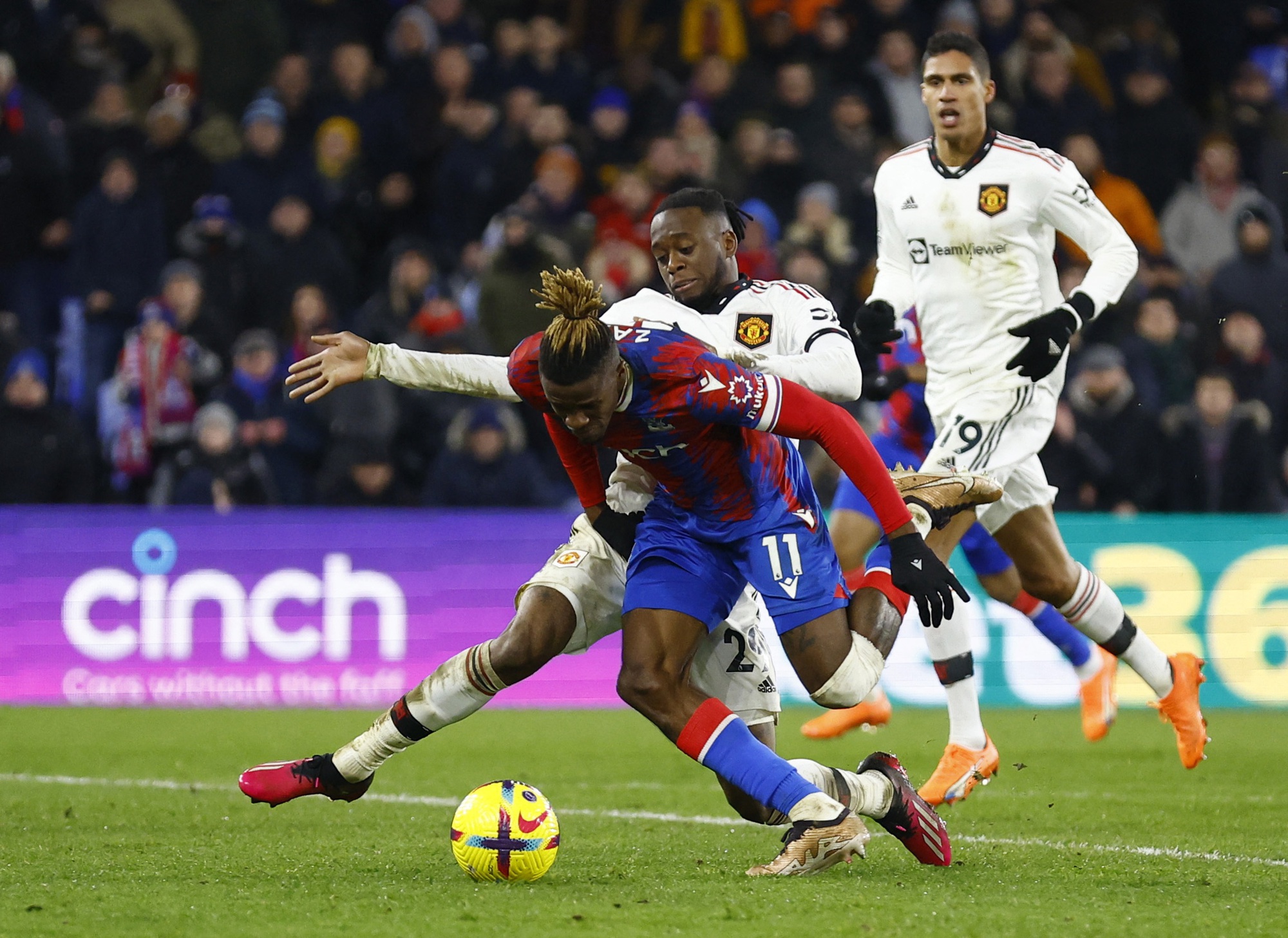 Đứt mạch 9 trận thắng, Man United vuột ngôi nhì bảng Ngoại hạng Anh