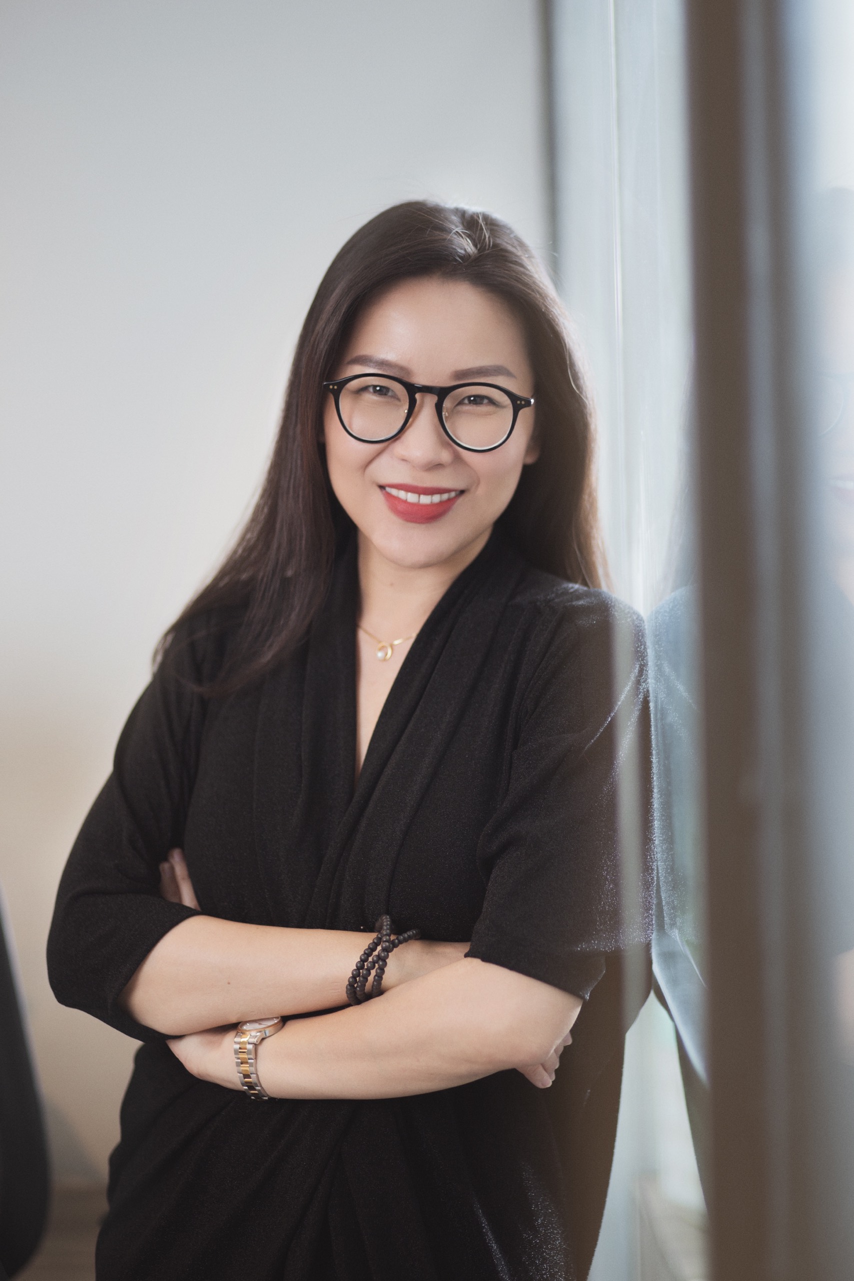 Quỳnh Thư: người phụ nữ quyền lực ở s&acirc;n khấu đi l&ecirc;n từ b&aacute;n v&eacute; số - Ảnh 4.