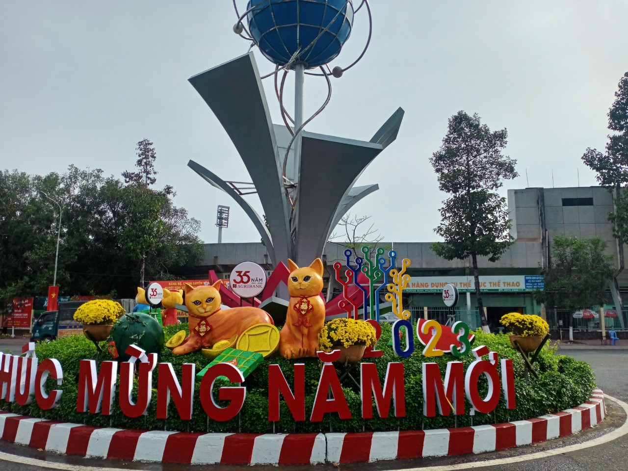 Linh vật mèo của tỉnh thành nào đẹp nhất Tết Quý Mão 2023? - Ảnh 46.