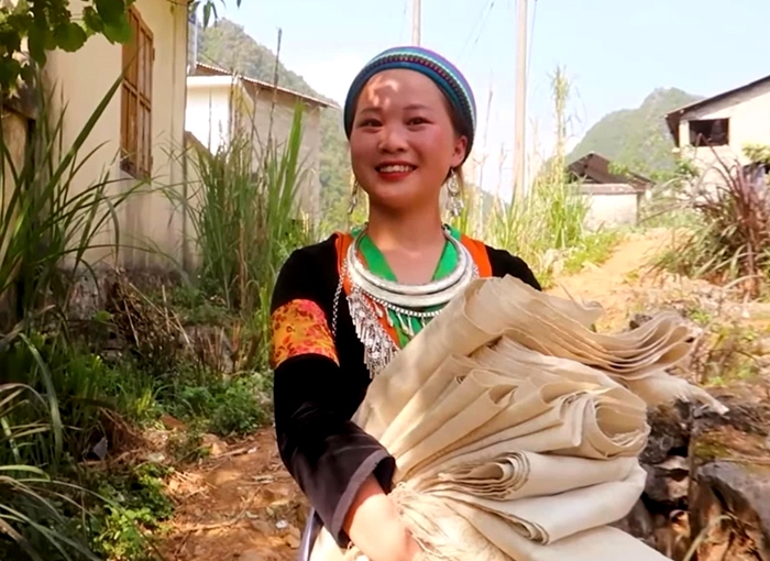 CLIP: Vàng Thị Dế và hành trình mang bảo vật người Mông ra thế giới - Ảnh 3.