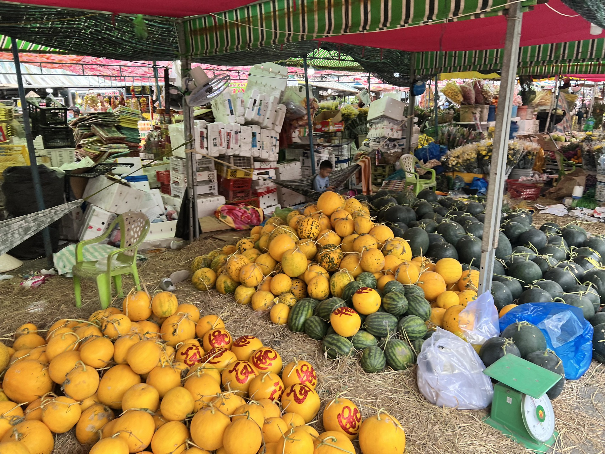 Chợ quê tấp nập ngày cuối năm - Ảnh 12.