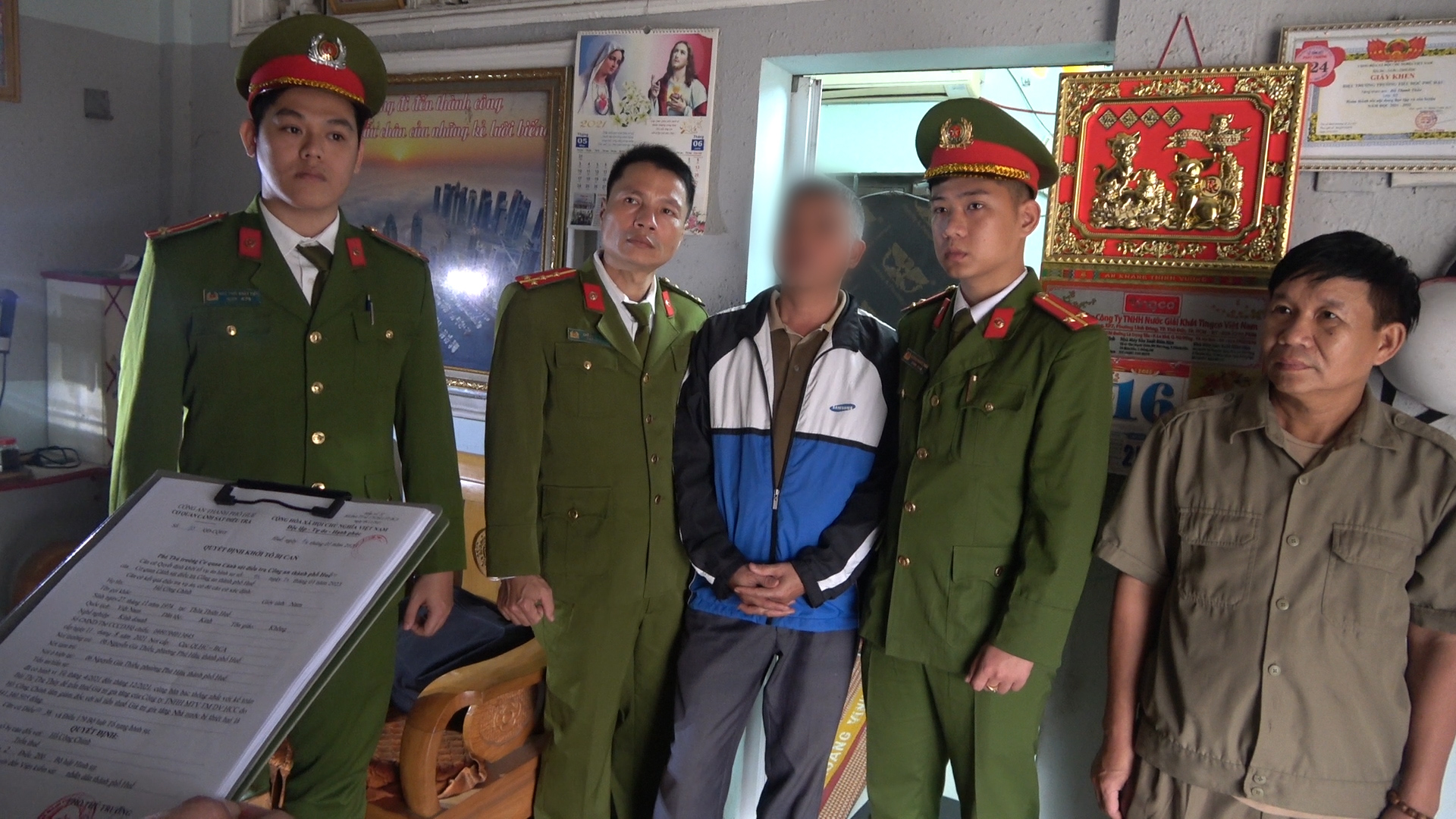 Giám đốc và kế toán một doanh nghiệp bị bắt vì mua bán hóa đơn trái phép
