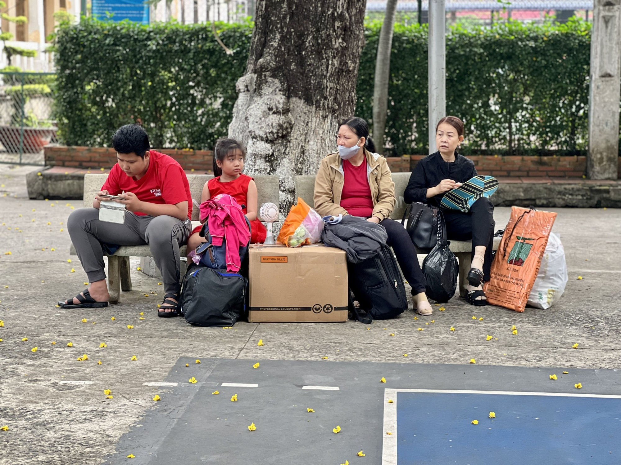 Những chuyến xe nghĩa t&igrave;nh - Ảnh 2.