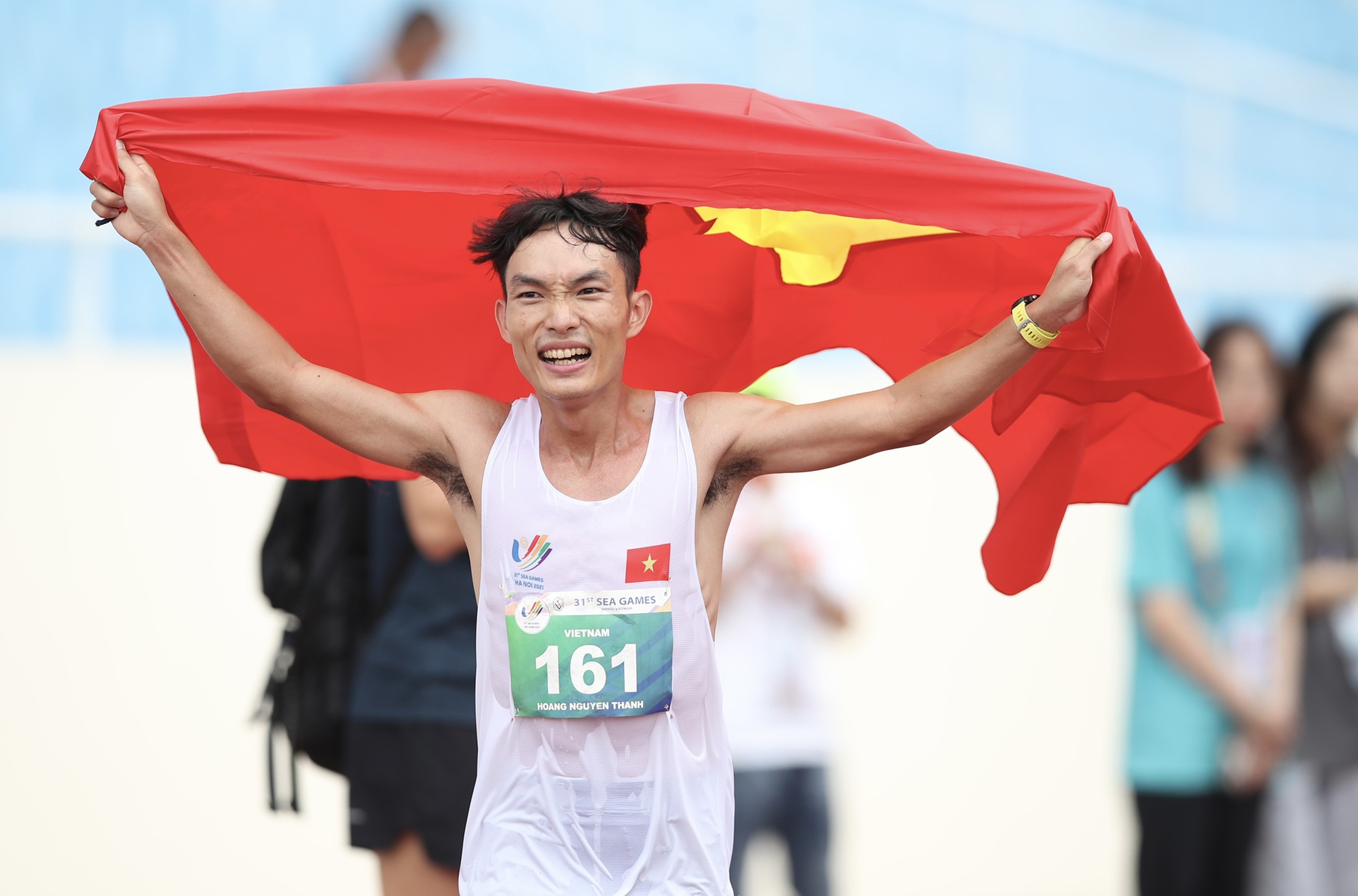 Ho&agrave;ng Nguy&ecirc;n Thanh: Leo n&uacute;i B&agrave; R&aacute; để th&agrave;nh vua marathon Đ&ocirc;ng Nam &Aacute; - Ảnh 4.