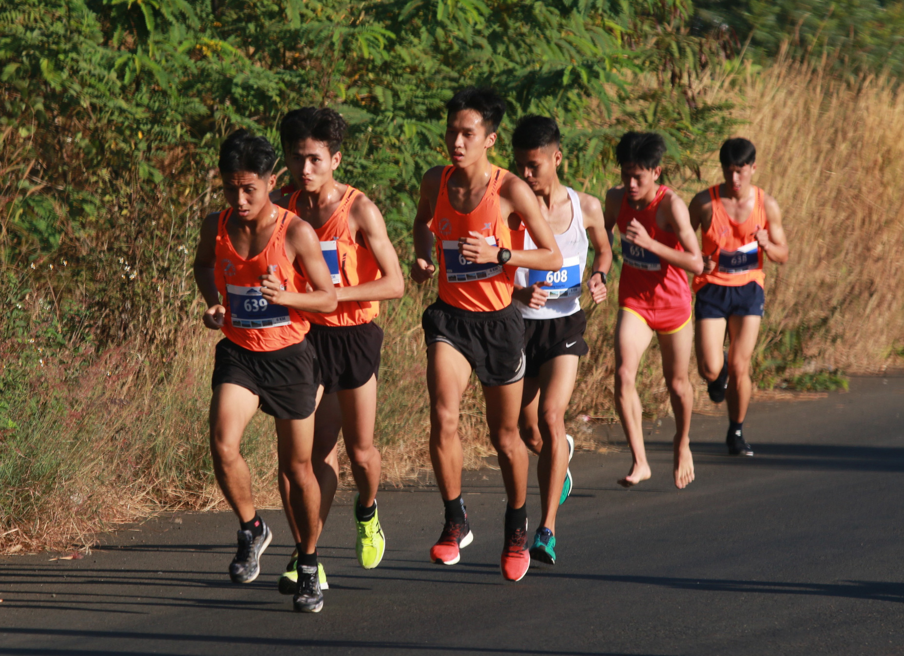 Ho&agrave;ng Nguy&ecirc;n Thanh: Leo n&uacute;i B&agrave; R&aacute; để th&agrave;nh vua marathon Đ&ocirc;ng Nam &Aacute; - Ảnh 5.