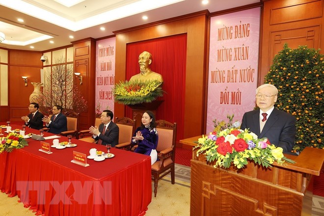 Tổng B&iacute; thư Nguyễn Ph&uacute; Trọng ch&uacute;c Tết l&atilde;nh đạo, nguy&ecirc;n l&atilde;nh đạo Đảng, Nh&agrave; nước - Ảnh 5.