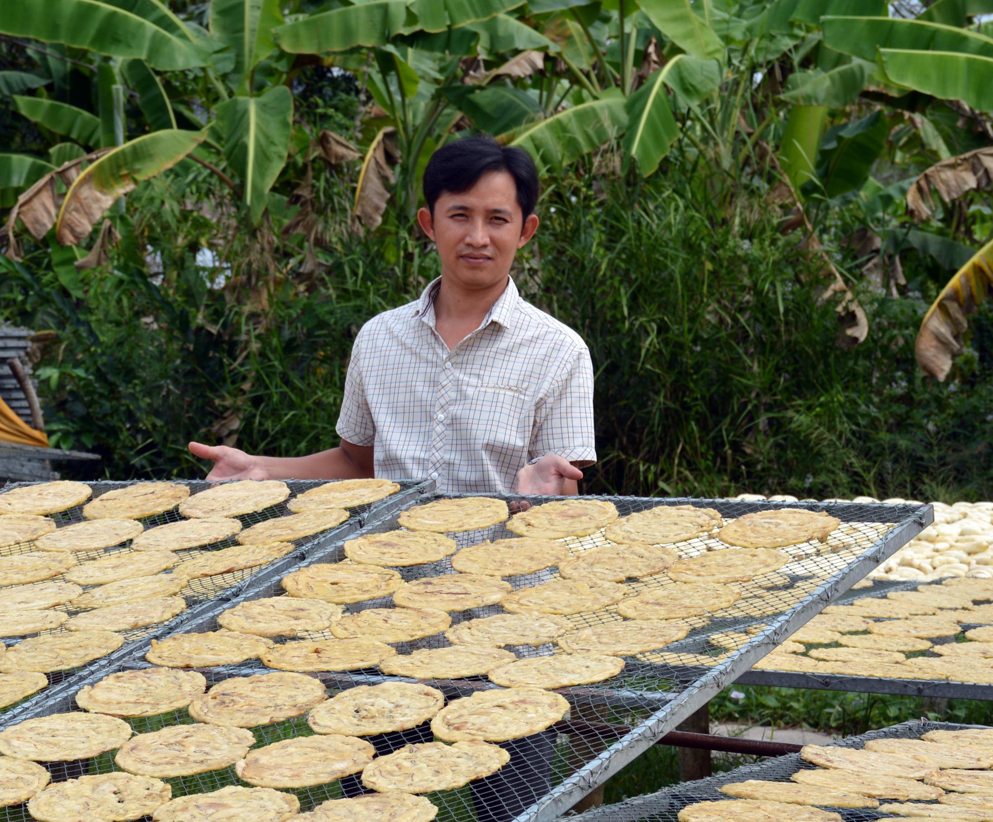 Đặc sản ở C&agrave; Mau chạy đua để kịp phục vụ Tết - Ảnh 9.