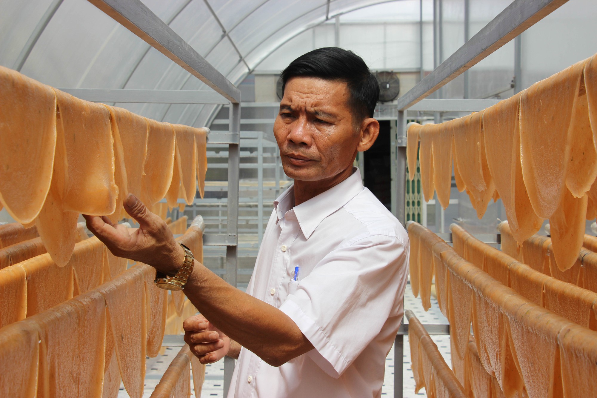 Đặc sản ở C&agrave; Mau chạy đua để kịp phục vụ Tết - Ảnh 8.