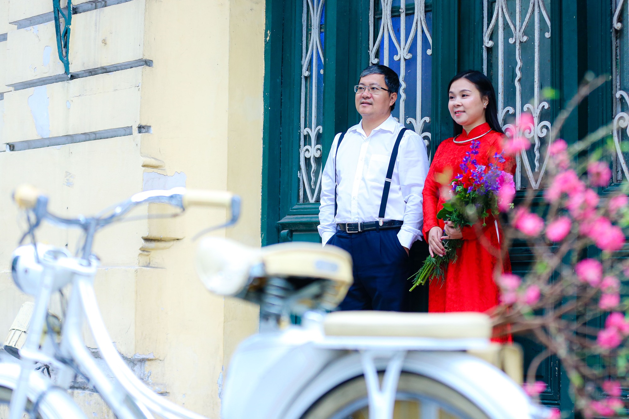 G&aacute;i H&agrave; th&agrave;nh thướt tha t&agrave; &aacute;o d&agrave;i xuống phố đ&oacute;n xu&acirc;n - Ảnh 6.