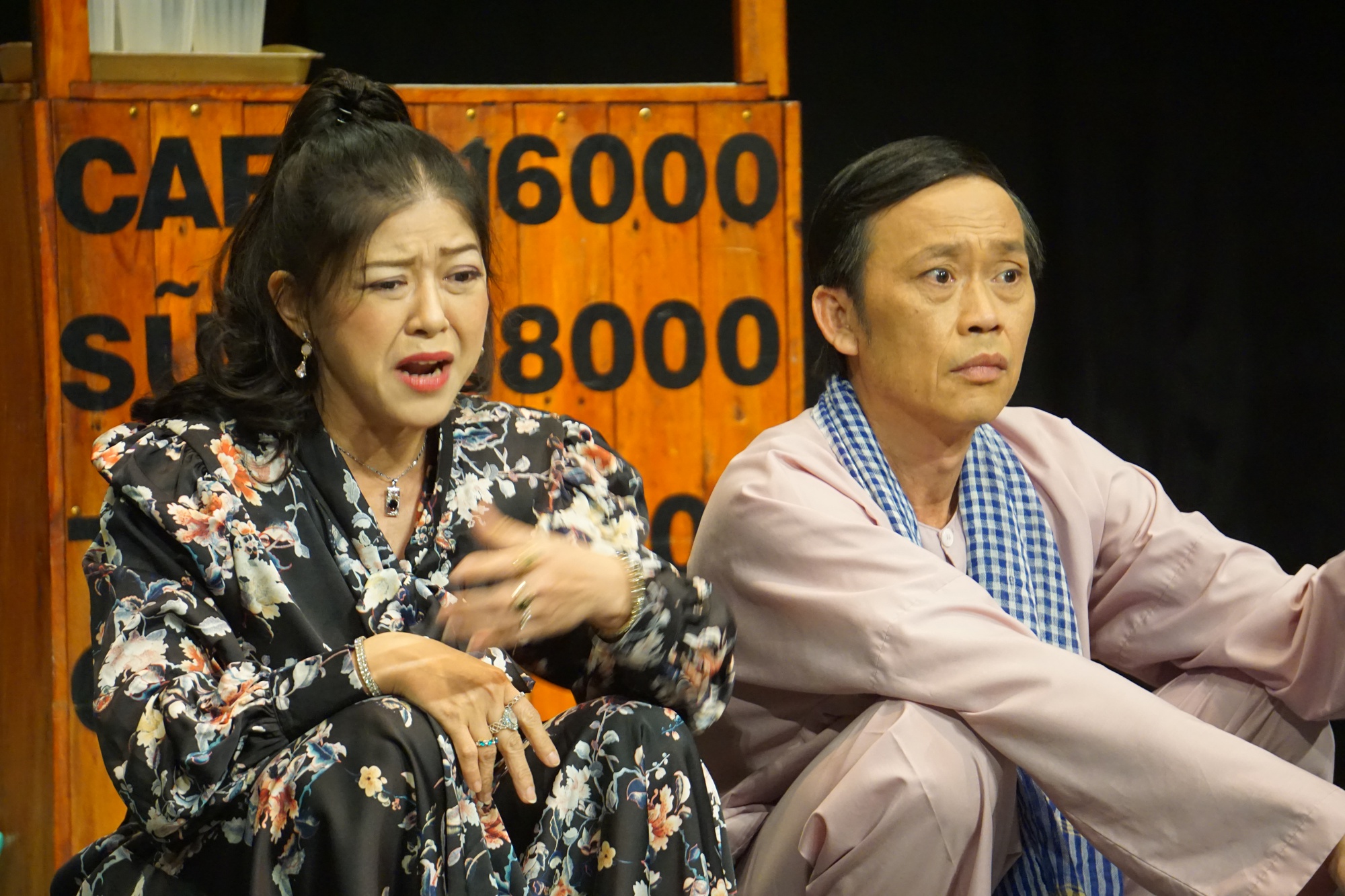 Hoài Linh tái xuất, yểm trợ cho diễn viên trẻ mùa Tết