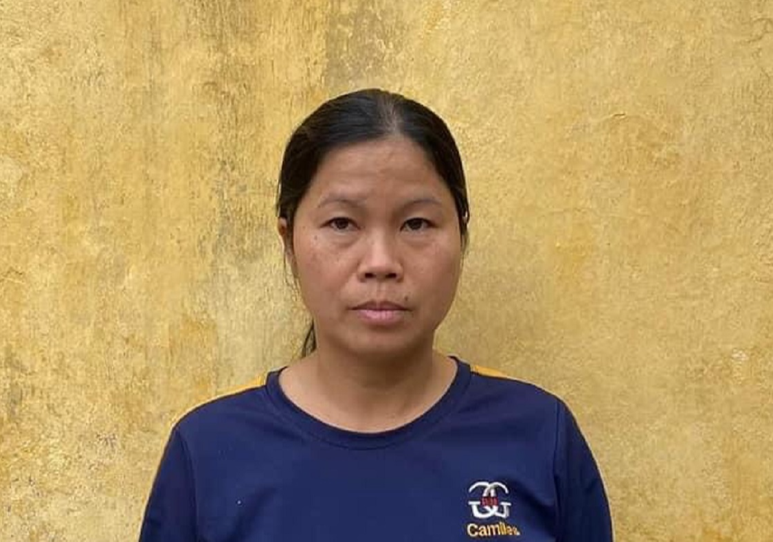 Một chủ tiệm tạp hóa bị khởi tố