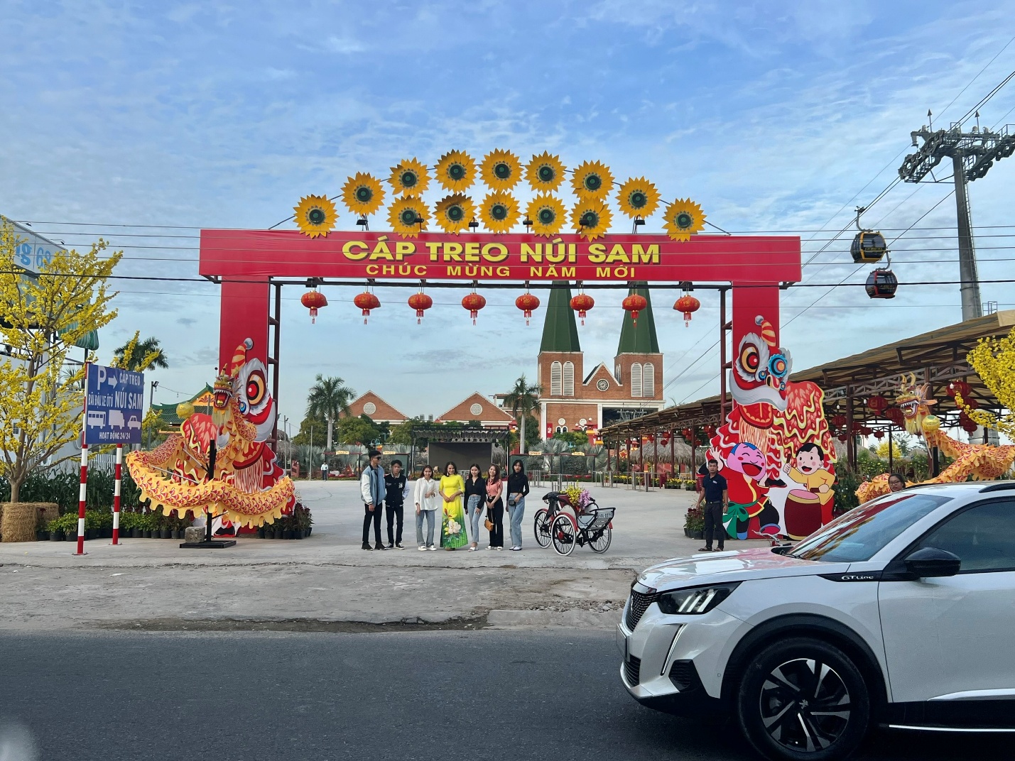Lý do Cáp treo Núi Sam là điểm đến không thể bỏ qua dịp Tết Quý Mão 2023