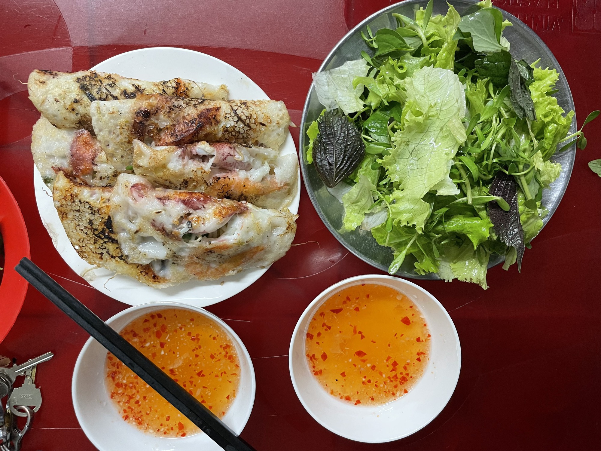 Ngon khó cưỡng với bánh xèo mực Nha Trang