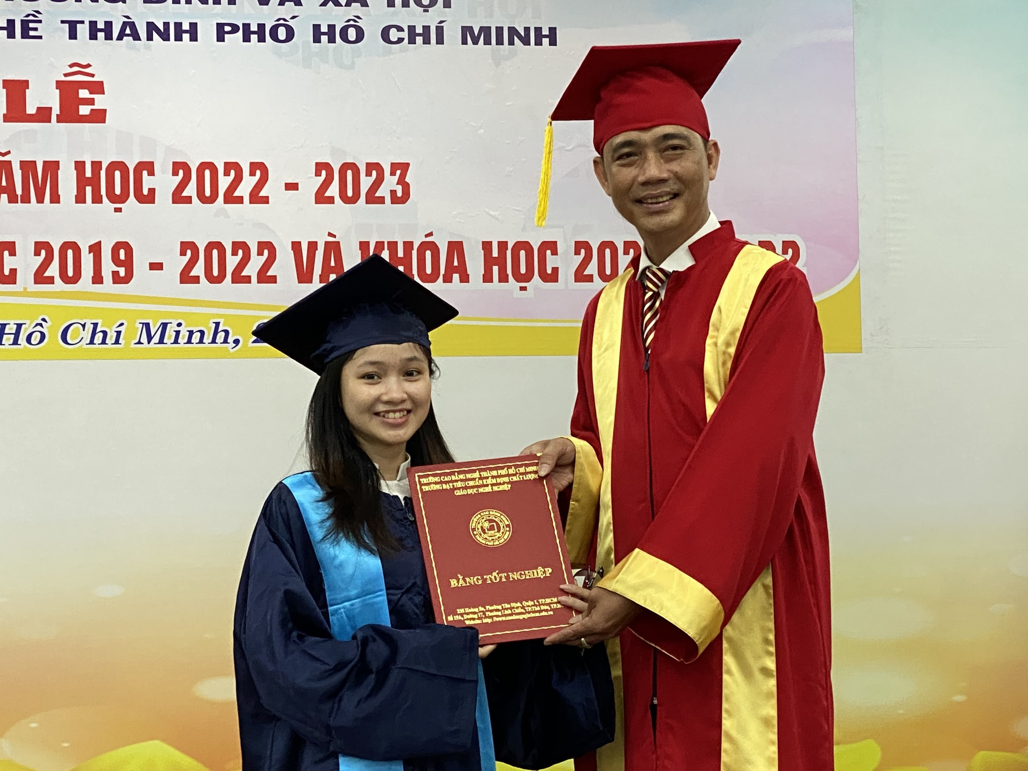 Lối thoát nào cho trường trung cấp?