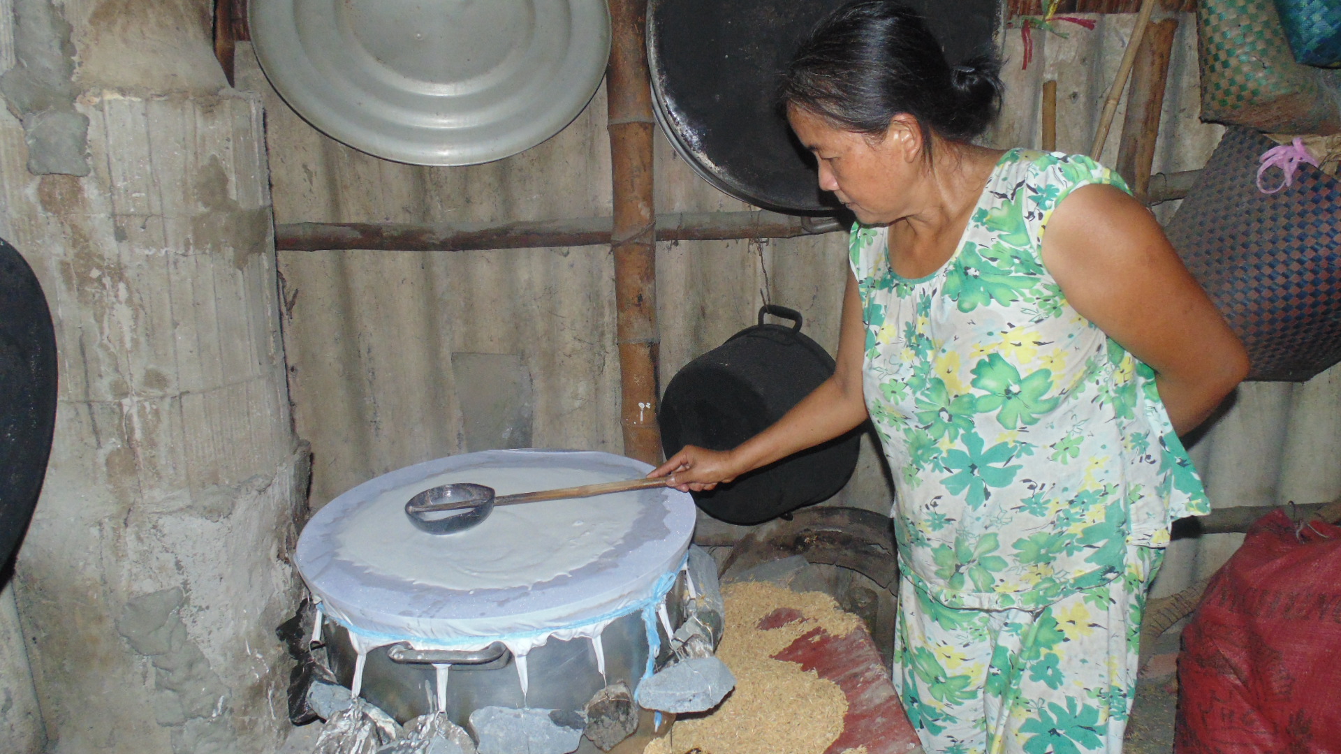 CUỘC THI VIẾT HƯƠNG VỊ TẾT: Tết về nhớ b&aacute;nh m&aacute; l&agrave;m - Ảnh 2.