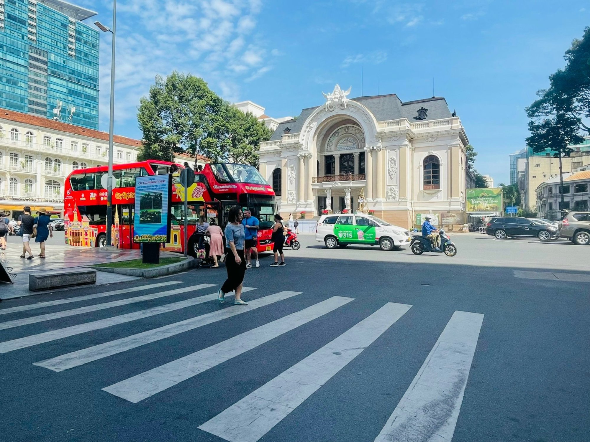 Đường sá thông thoáng ngày 30 tết