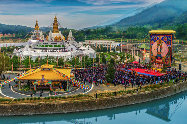 Đức Gyalwang Drukpa chủ tr&igrave; Đại ph&aacute;p hội cầu an tại Đại bảo th&aacute;p Mandala T&acirc;y Thi&ecirc;n - Ảnh 2.