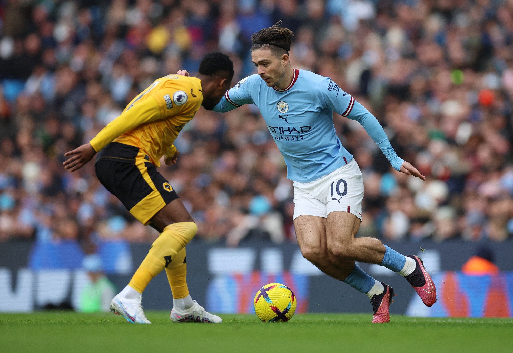 Haaland lập siêu hat-trick, Man City bám sát ngôi đầu Ngoại hạng Anh - Ảnh 3.