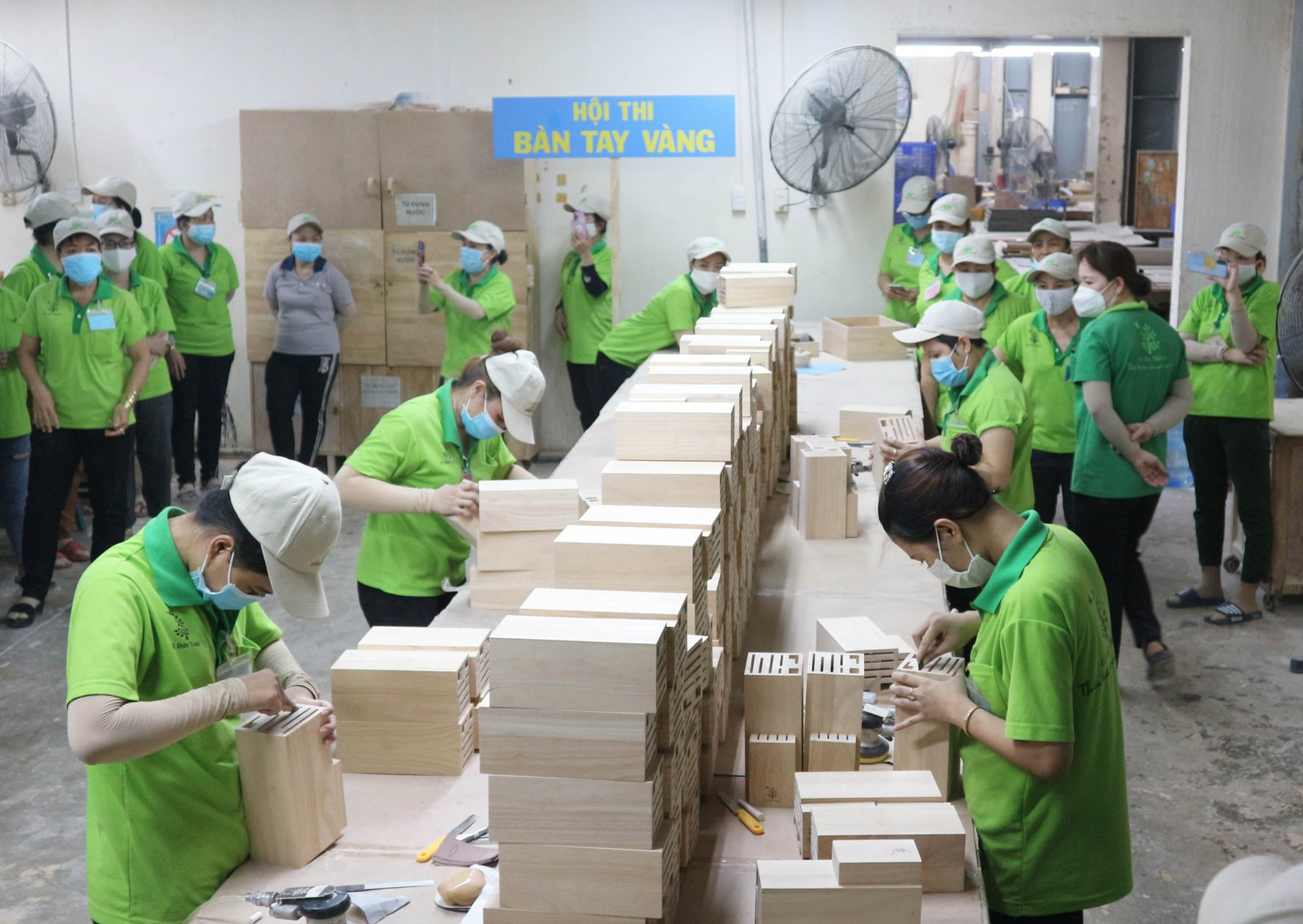 Thị trường lao động năm 2022 với nhiều thách thức - Ảnh 3.