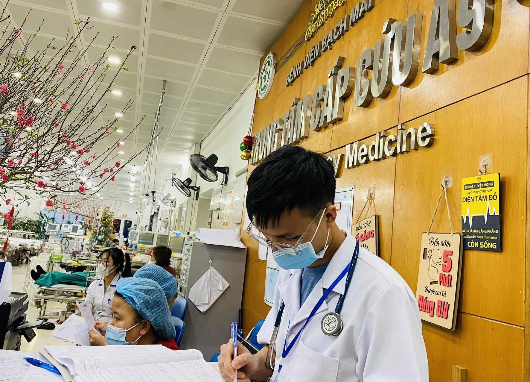 Gần 2.000 ca khám, cấp cứu do đánh nhau trong 4 ngày nghỉ Tết