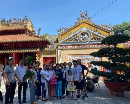 Sắc xu&acirc;n ở Lăng &Ocirc;ng B&agrave; Chiểu - di t&iacute;ch gần 200 năm tuổi - Ảnh 5.