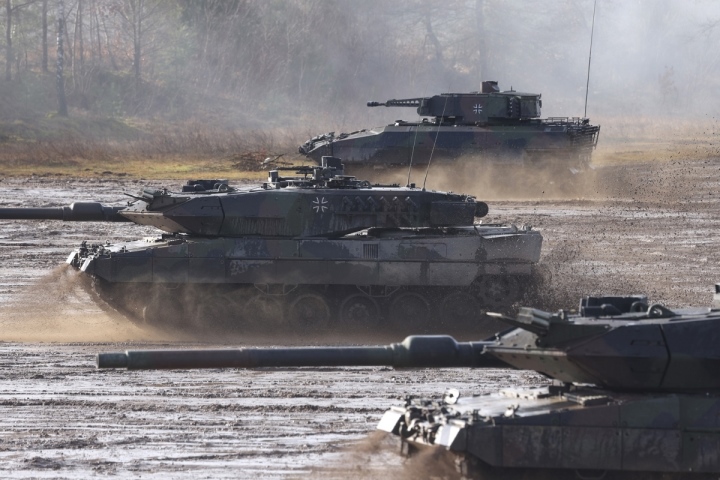 Đức đồng ý gửi xe tăng chủ lực Leopard 2A6 cho Ukraine