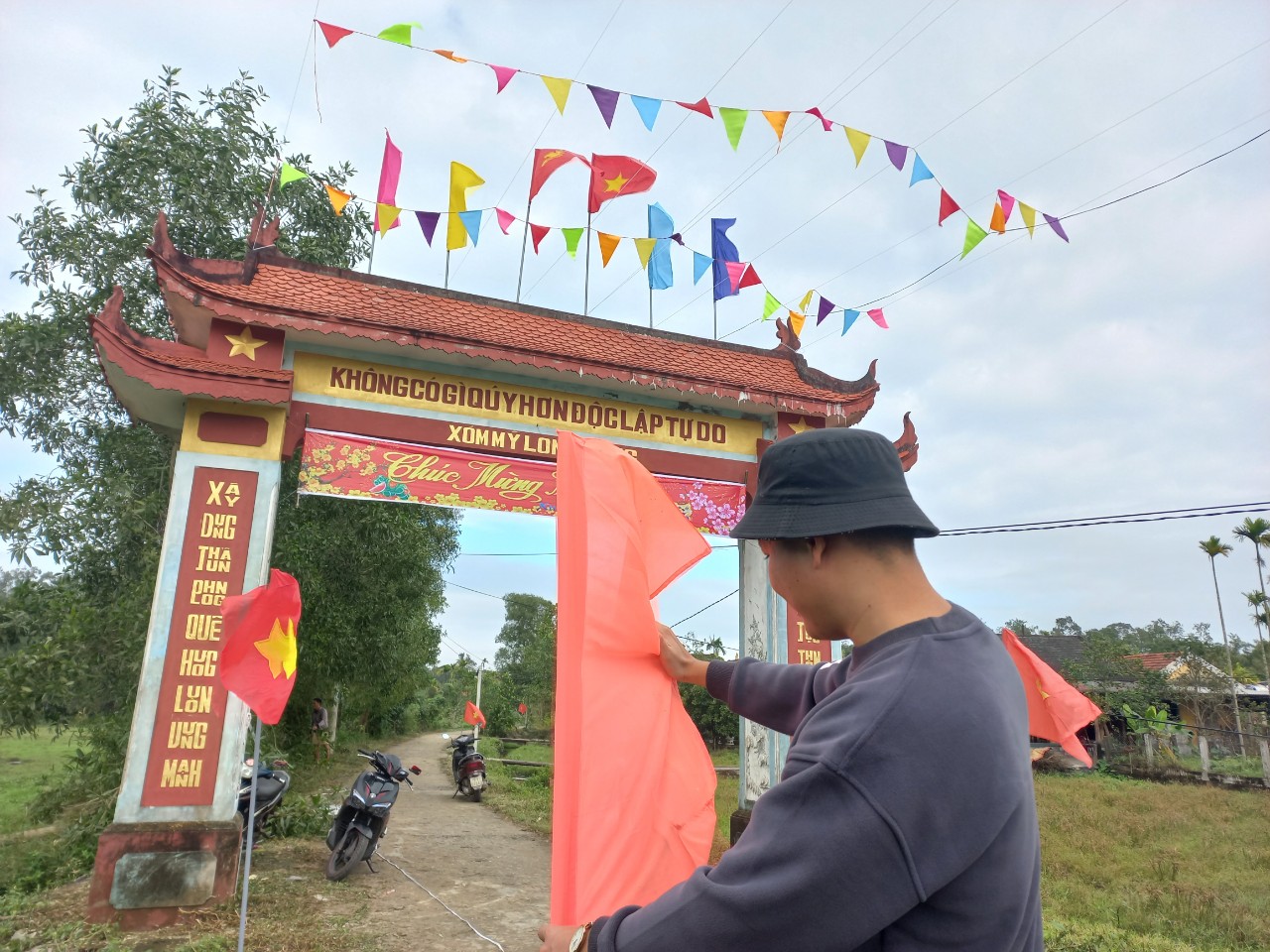 Ngôi làng nói giọng Quảng ở Huế - Ảnh 2.