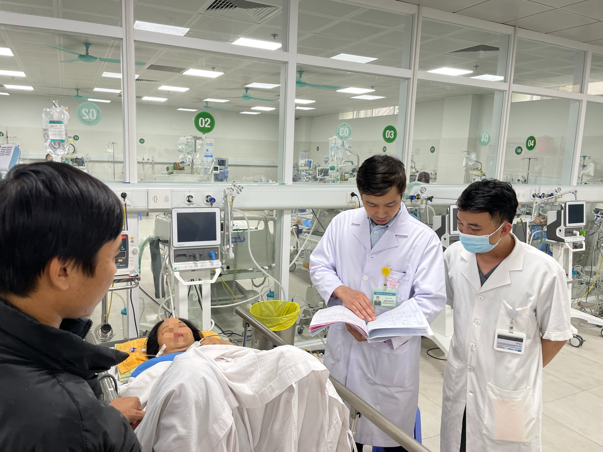 Cấp cứu tai nạn giao th&ocirc;ng li&ecirc;n quan đến rượu bia giảm mạnh - Ảnh 1.