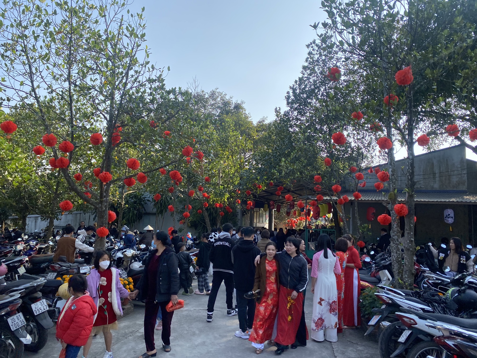 Bộ Tài chính: Kiểm soát chặt giá trông giữ xe dịp cao điểm du xuân - Ảnh 1.