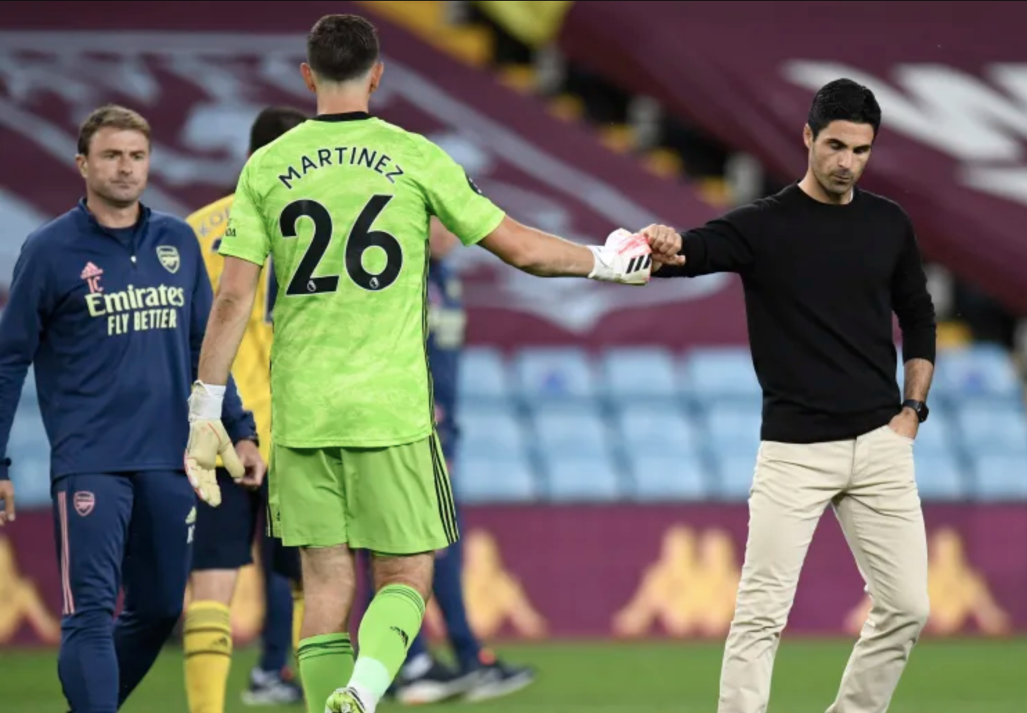 Emiliano Martinez: Từ kẻ bỏ đi ở Arsenal đến nh&agrave; v&ocirc; địch thế giới - Ảnh 4.