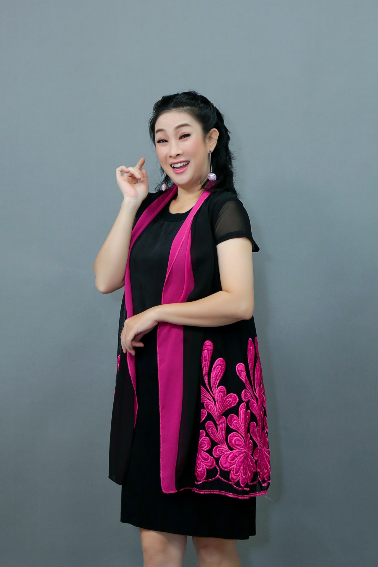 Diễn vi&ecirc;n Mai Phượng kể chuyện đ&oacute;ng cảnh n&oacute;ng t&aacute;o bạo - Ảnh 3.