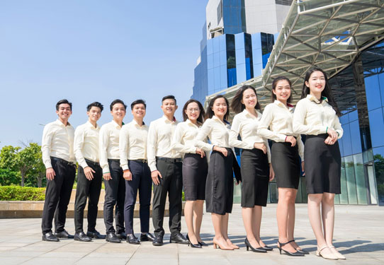 Lạc quan thị trường lao động năm 2023 - Ảnh 1.