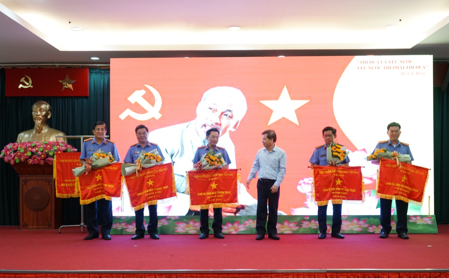 Bí thư Nguyễn Văn Nên nhận xét về ngành kiểm sát TP HCM - Ảnh 2.