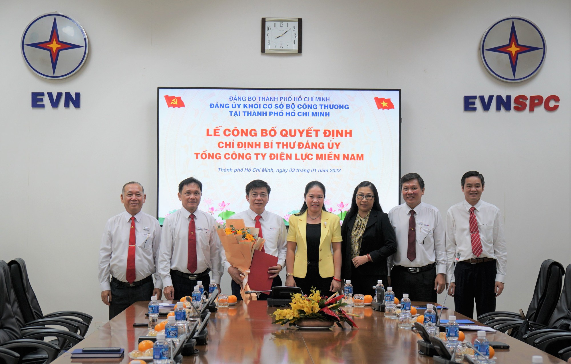 &Ocirc;ng L&ecirc; Văn Trang giữ chức B&iacute; thư Đảng ủy EVNSPC nhiệm kỳ 2020-2025 - Ảnh 2.