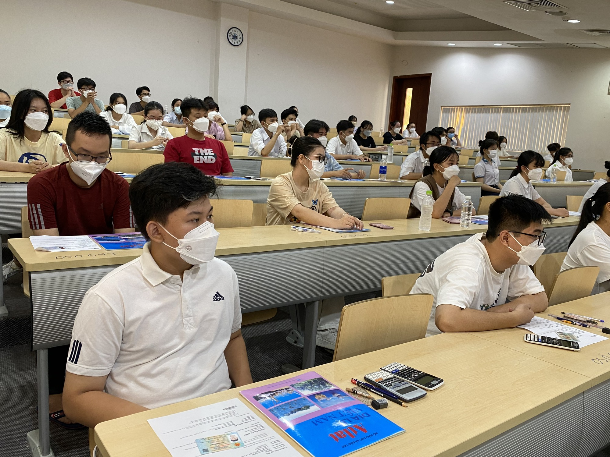 Ng&agrave;y mai, ĐHQG TP HCM mở cổng thi đ&aacute;nh gi&aacute; năng lực - Ảnh 1.