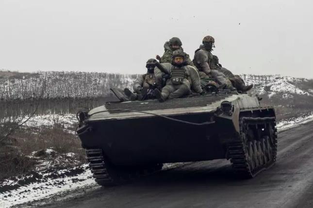 Mỹ b&aacute;c khả năng chuyển F-16 cho Ukraine, Ph&aacute;p ra điều kiện - Ảnh 2.