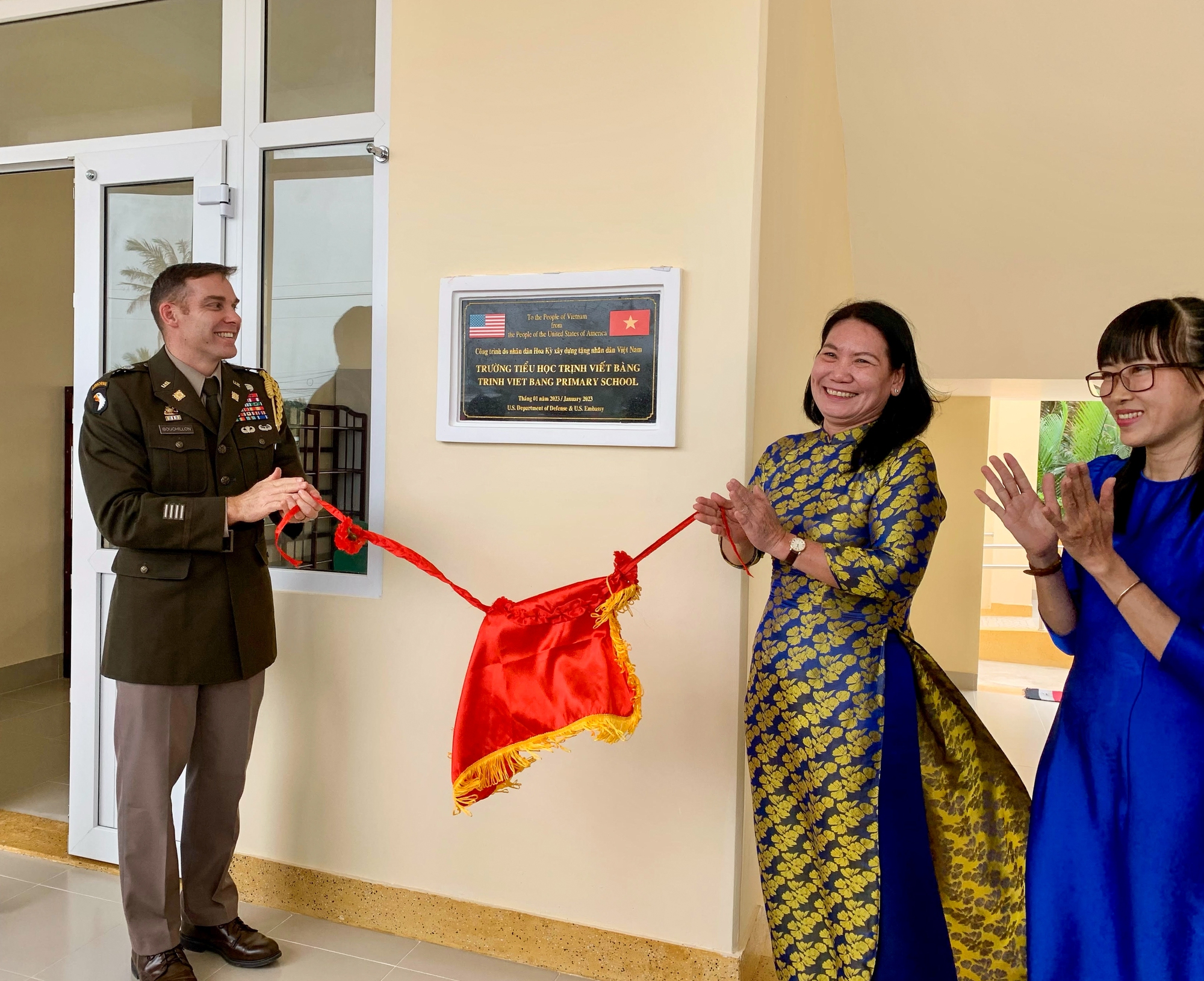 Mỹ x&acirc;y trường tiểu học Trịnh Viết B&agrave;ng tặng tỉnh Bến Tre - Ảnh 1.