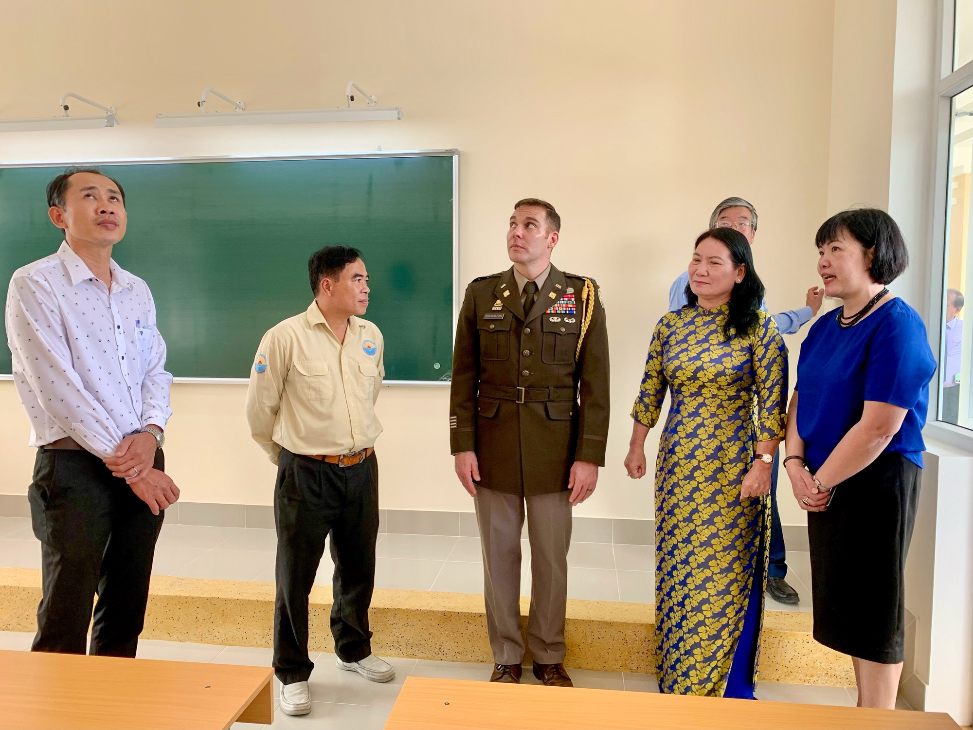 Mỹ x&acirc;y trường tiểu học Trịnh Viết B&agrave;ng tặng tỉnh Bến Tre - Ảnh 2.