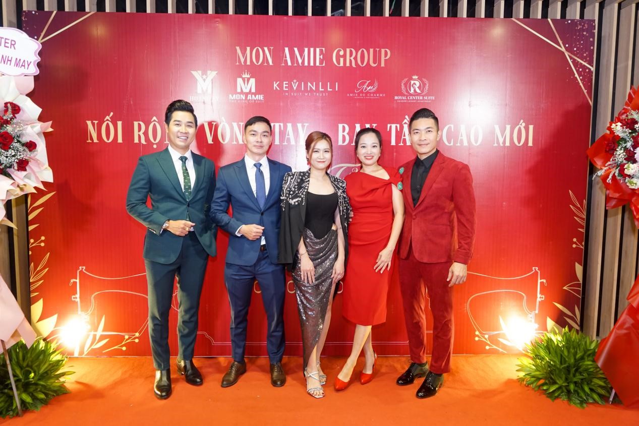 D&agrave;n Sao Việt khoe sắc trong đại tiệc Year And Party của thương hiệu Suit Mon Amie - Ảnh 3.