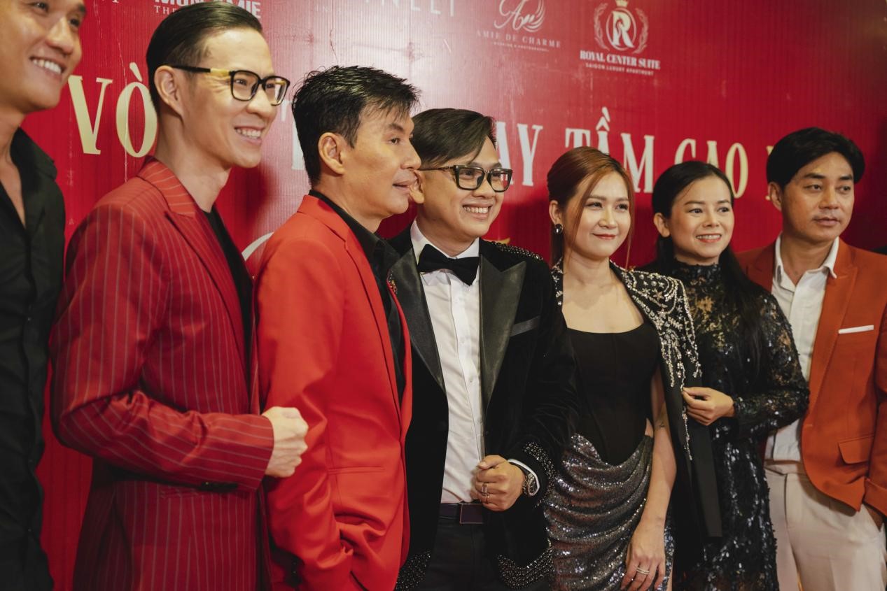 D&agrave;n Sao Việt khoe sắc trong đại tiệc Year And Party của thương hiệu Suit Mon Amie - Ảnh 5.