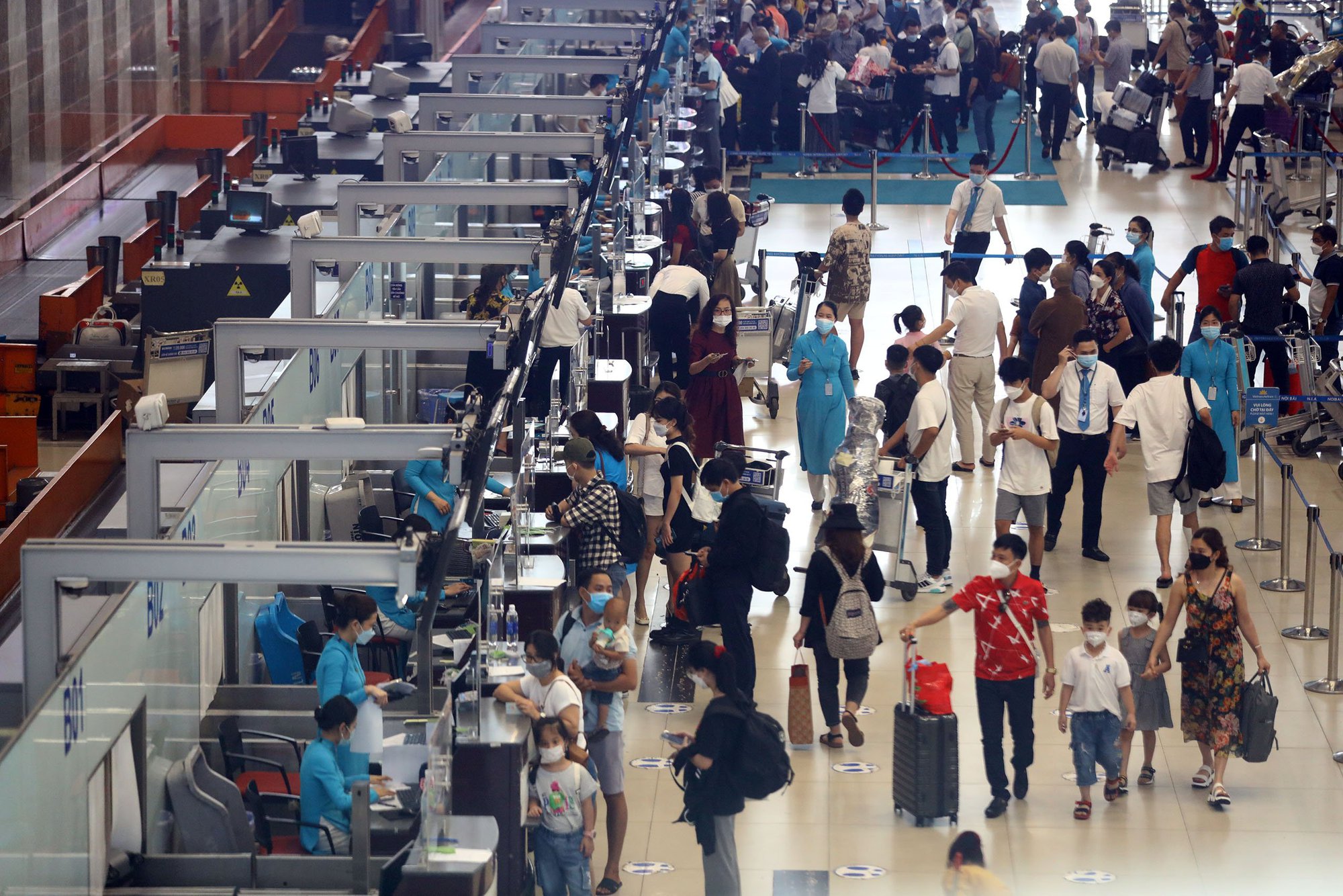 Nhiều đường bay Tết đến và đi từ TP HCM đã hết sạch vé