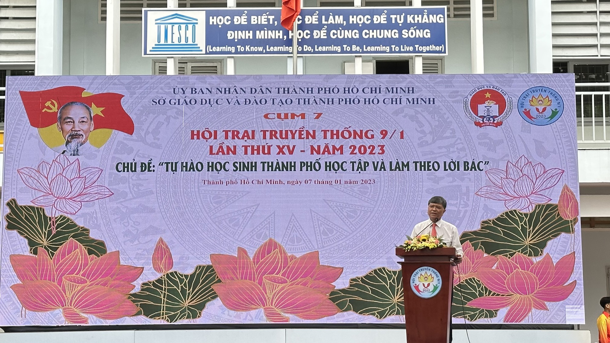 Học sinh TP HCM giữ gìn truyền thống, năng động, sáng tạo
