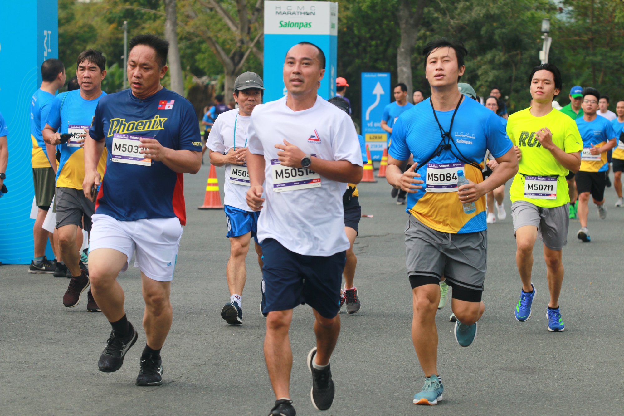 Nh&agrave; v&ocirc; địch SEA Games đăng quang giải Marathon TP HCM 2023 - Ảnh 1.