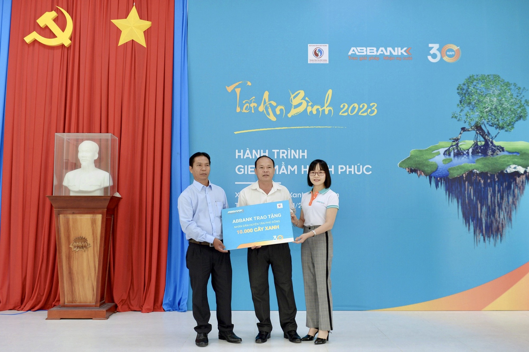 Tết An B&igrave;nh 2022: H&agrave;nh tr&igrave;nh gieo mầm hạnh ph&uacute;c - Ảnh 1.