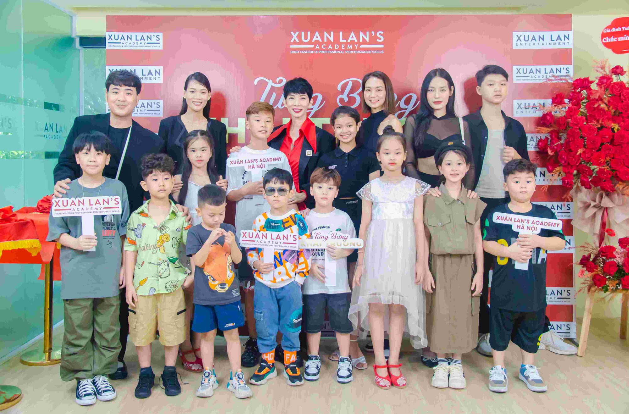 Siêu mẫu Xuân Lan mở thêm học viện đào tạo mẫu nhí