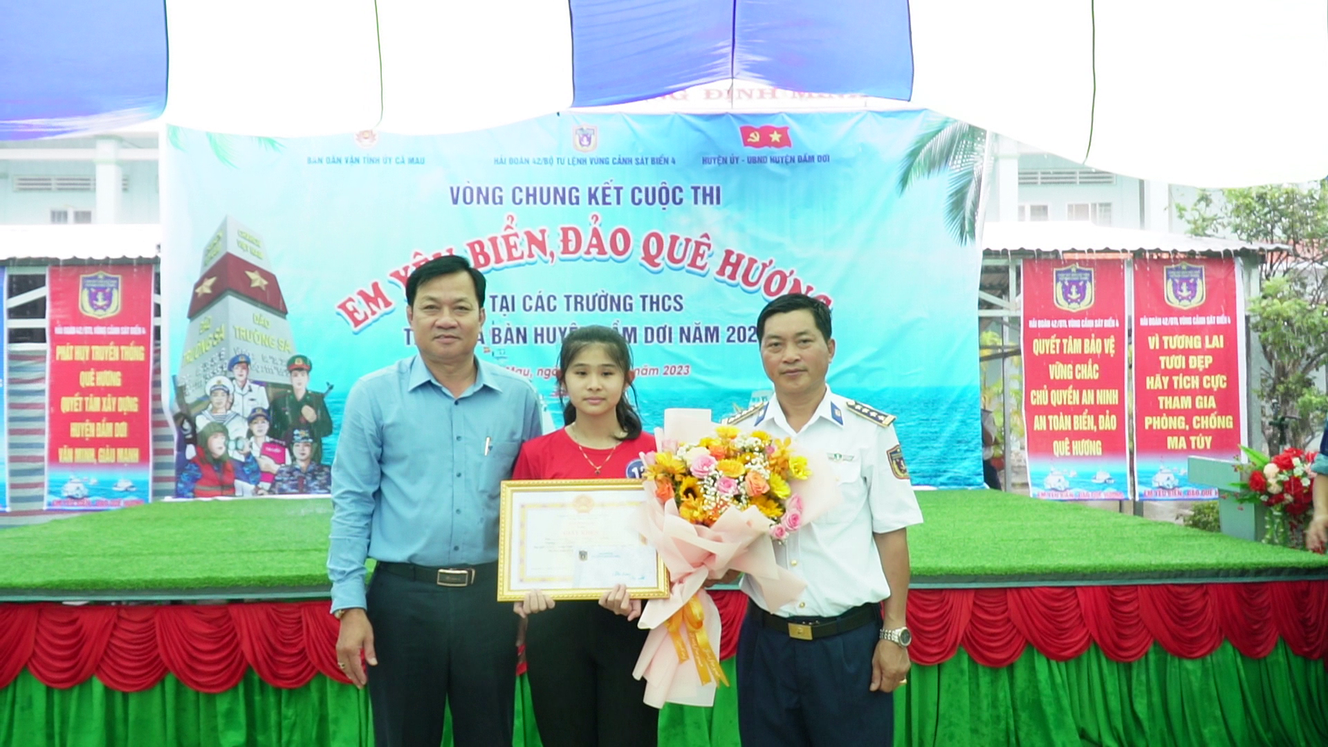 Gần 9.000 học sinh tham gia cuộc thi &ldquo;Em y&ecirc;u biển, đảo qu&ecirc; hương&rdquo; - Ảnh 4.