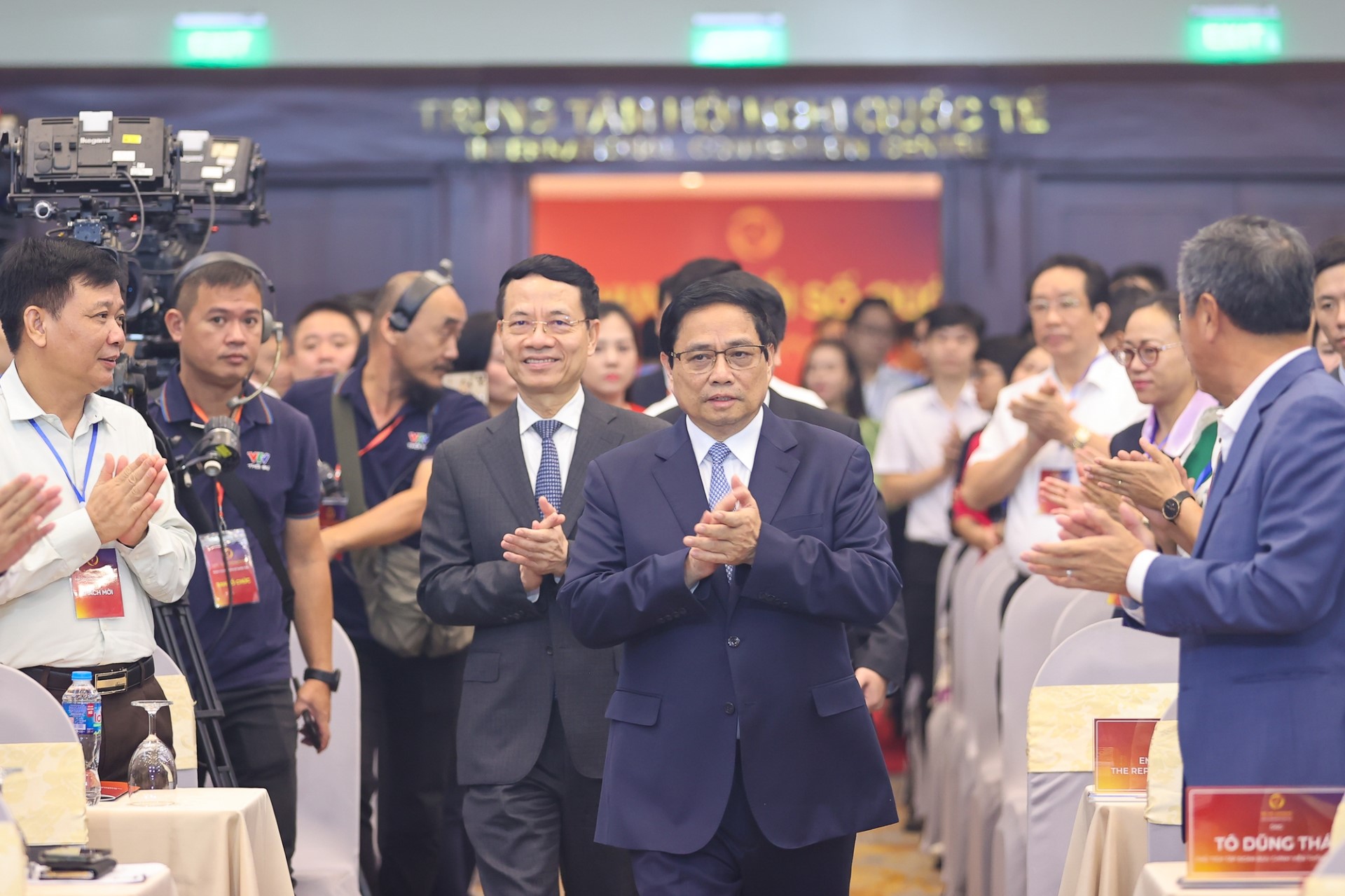 Khai thác "mỏ vàng" dữ liệu số