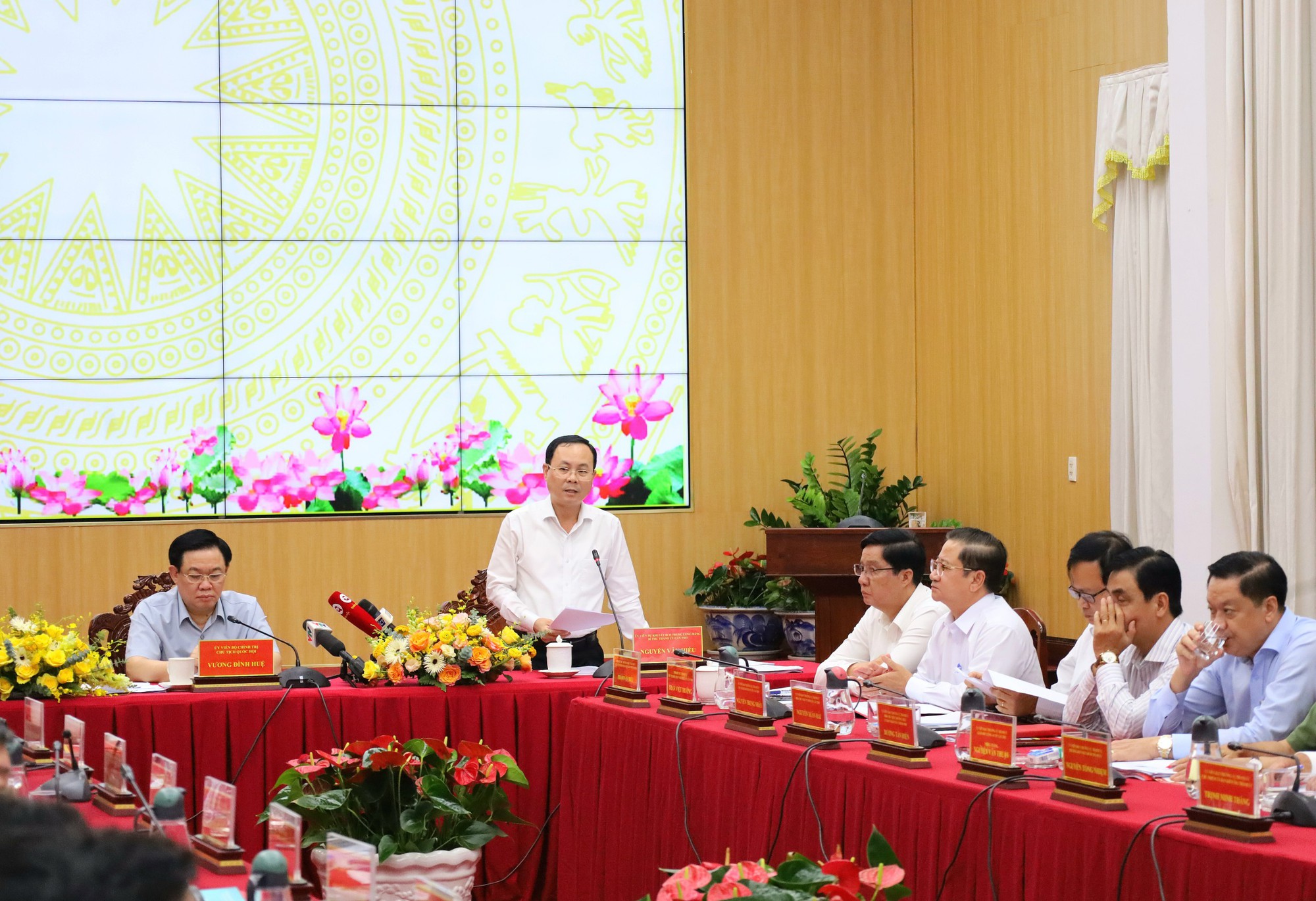 Chủ tịch Quốc hội: Cần Thơ sớm th&ocirc;ng qua quy hoạch th&agrave;nh phố - Ảnh 2.