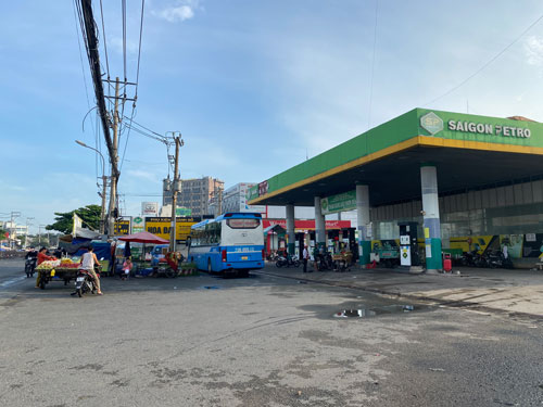 5-box-cay-xang-quoc-lo13