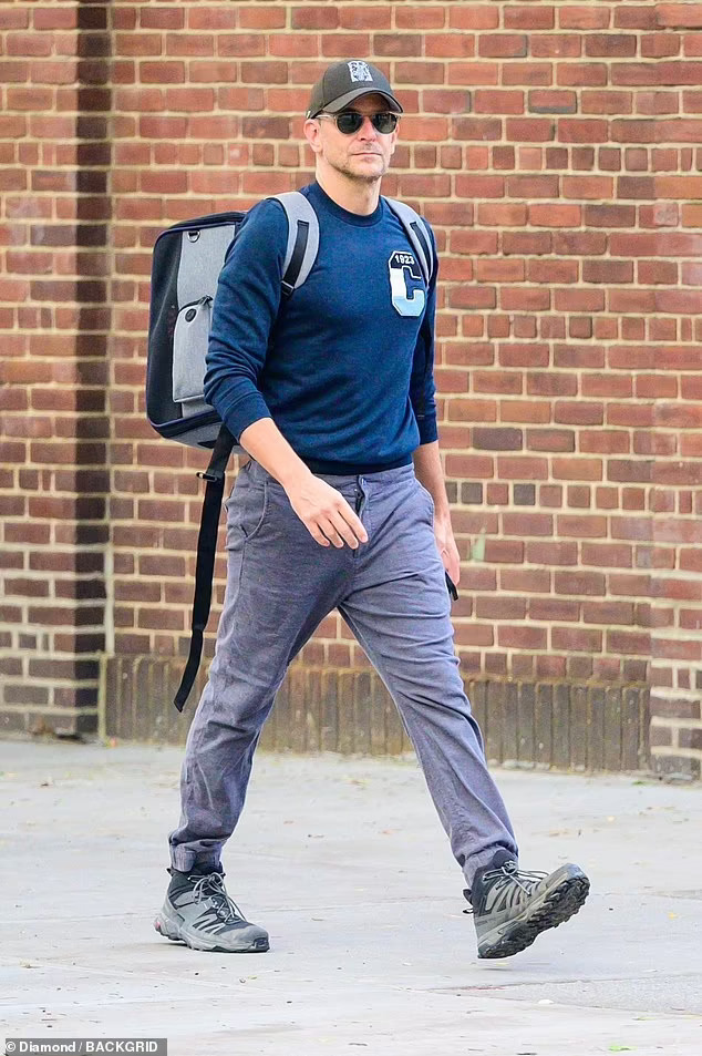 Rộ tin Gigi Hadid và Bradley Cooper tìm hiểu nhau - Ảnh 7.